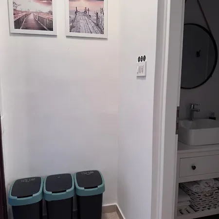 Holiday Home Omisalj Apartament Omišalj