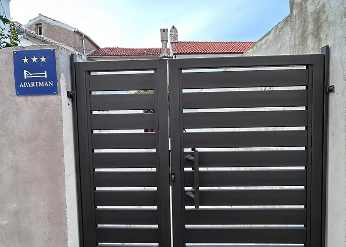 Appartement Holiday Home Omisalj *